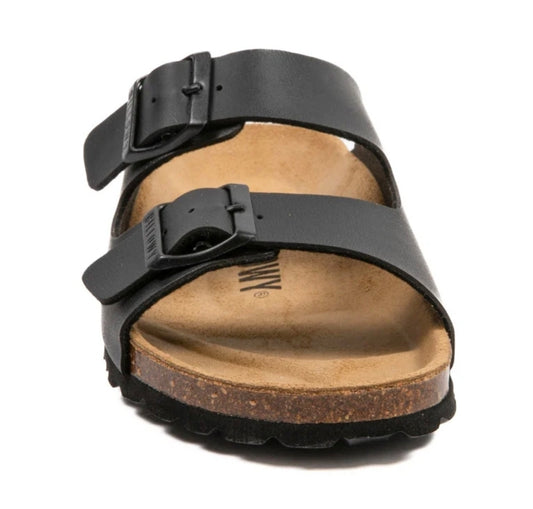 Mamoudzou Street Black